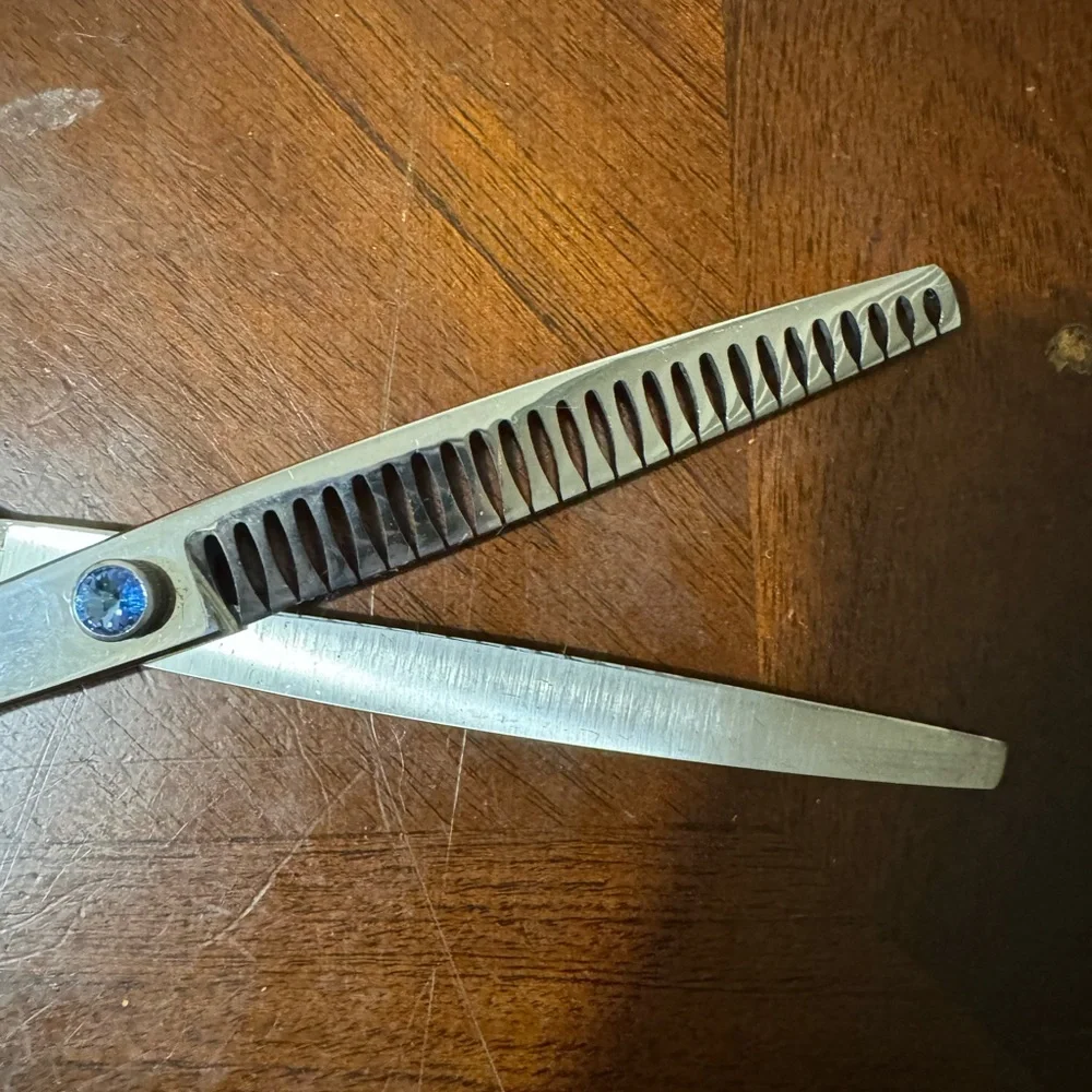 Lily’s Pet Chunker thinning shears
